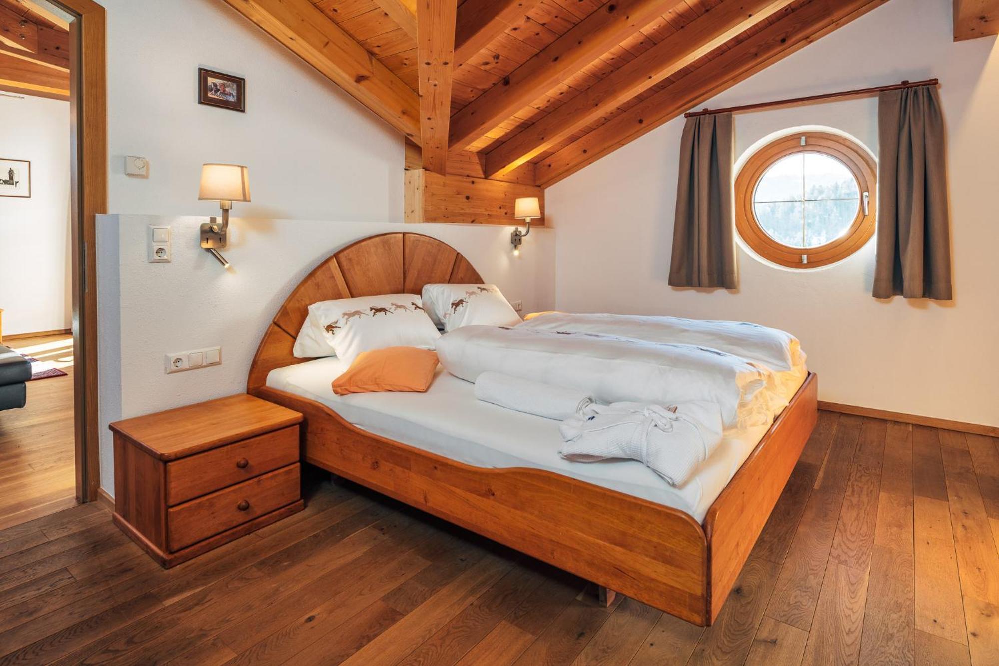 Naturhotel Feriengut Darrehof Serfaus Zimmer foto