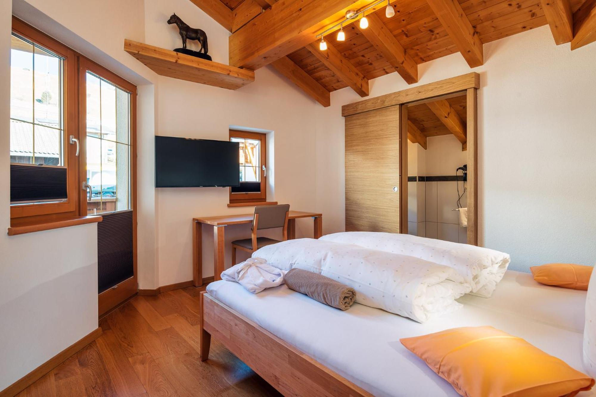 Naturhotel Feriengut Darrehof Serfaus Zimmer foto
