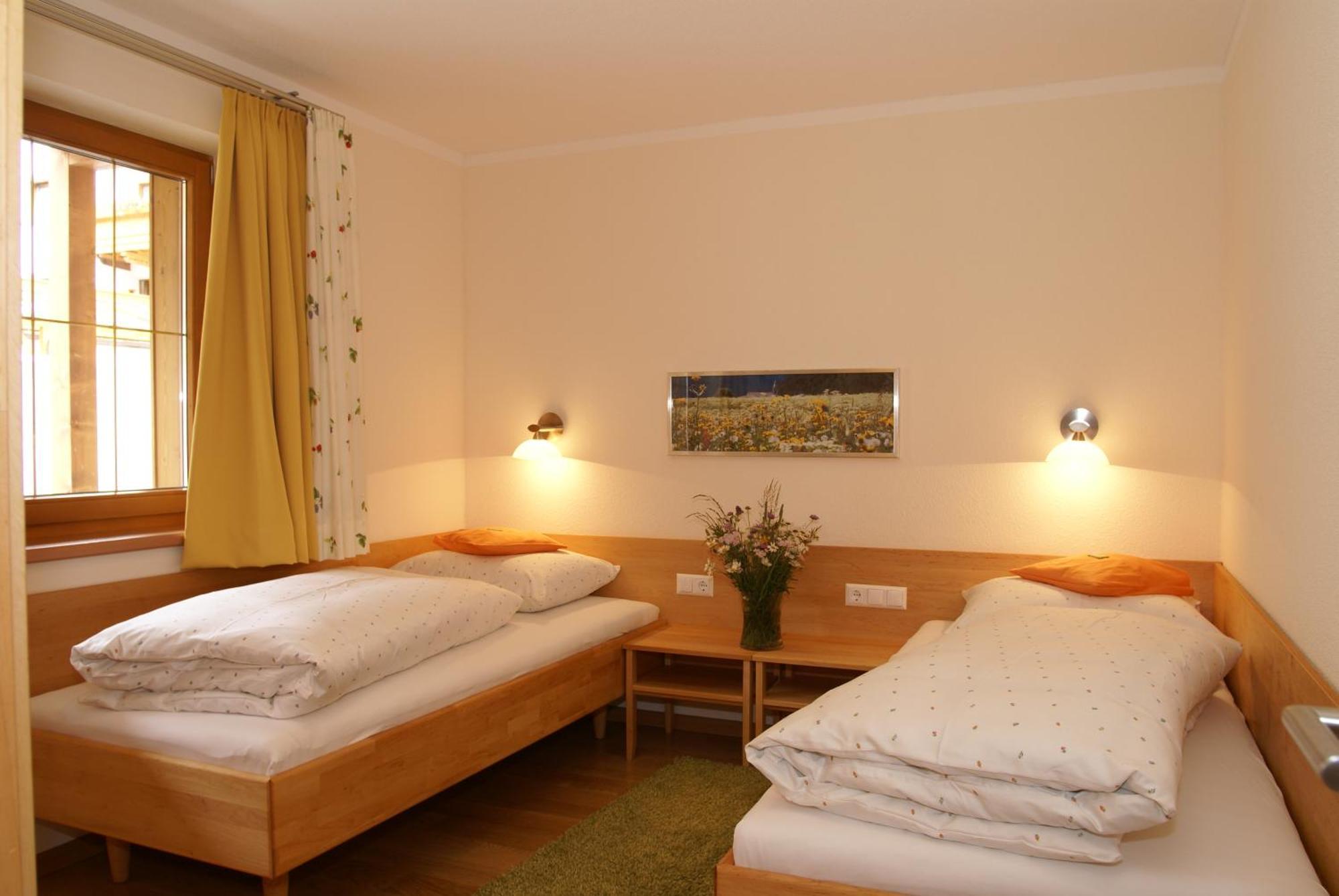 Naturhotel Feriengut Darrehof Serfaus Zimmer foto
