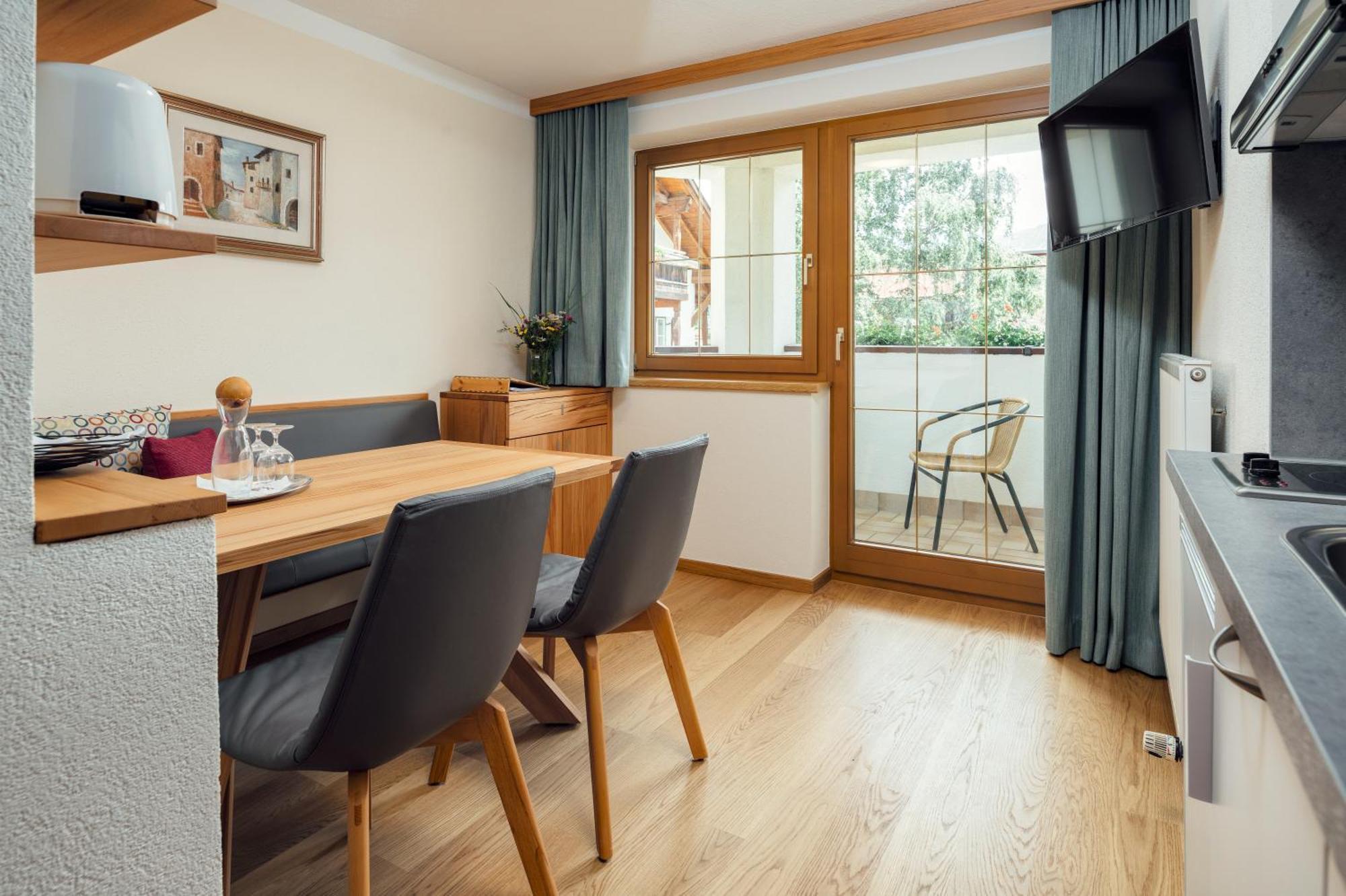 Naturhotel Feriengut Darrehof Serfaus Zimmer foto